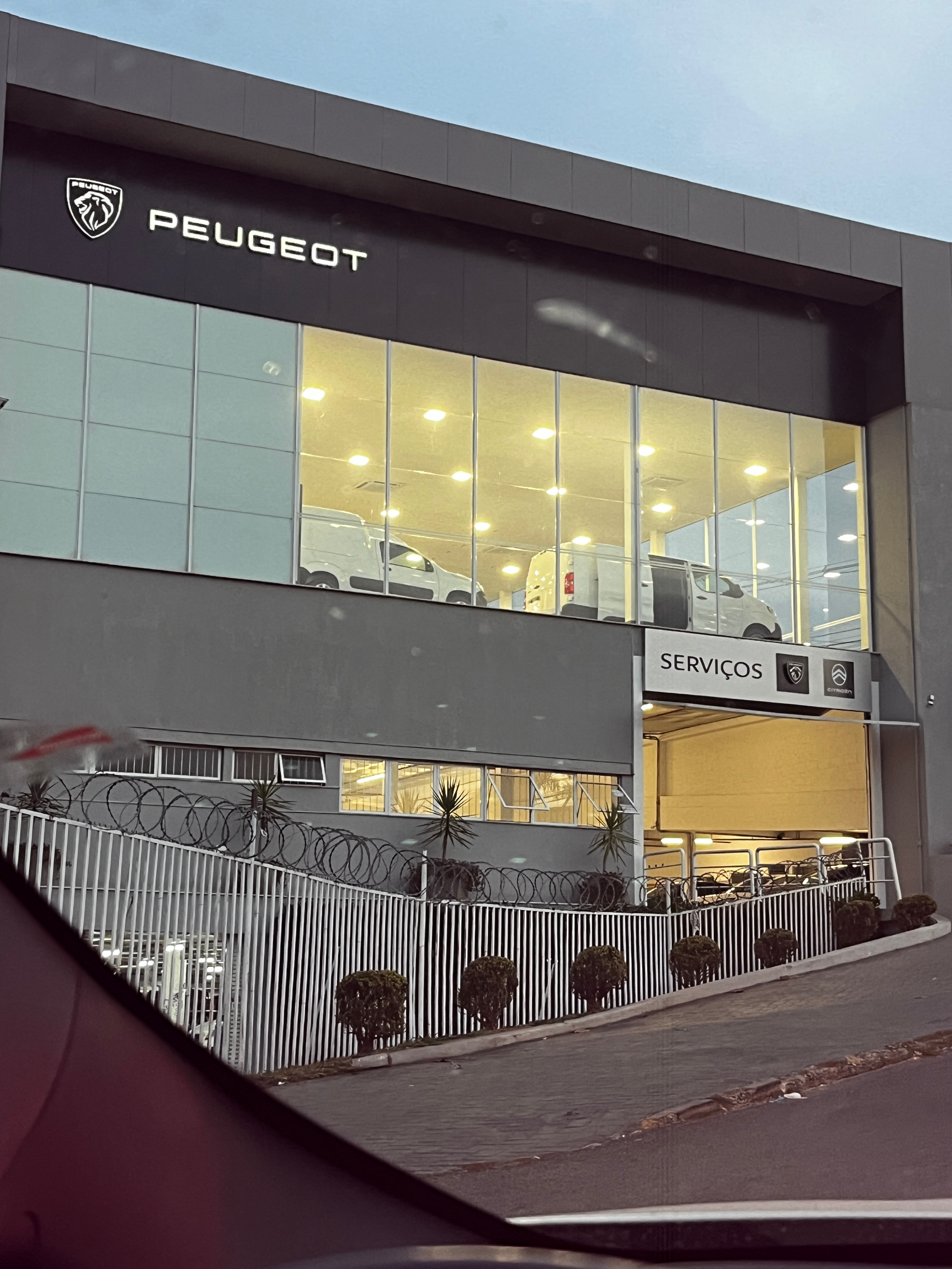 Concessionária Peugeot